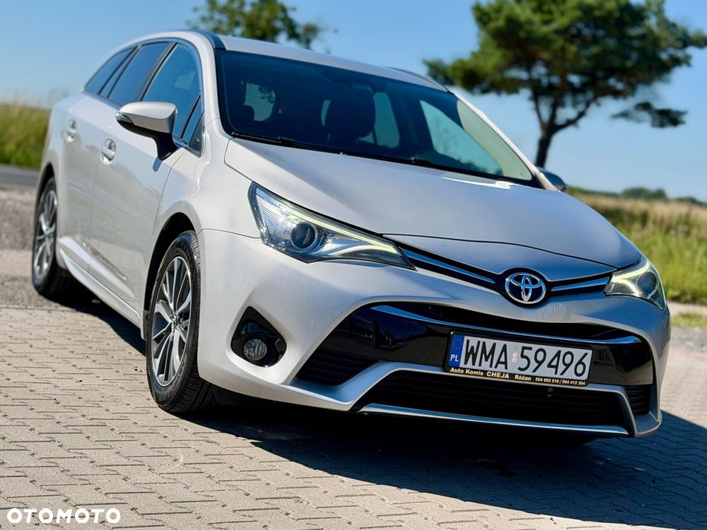 Toyota Avensis 2.0 D-4D Prestige - 23