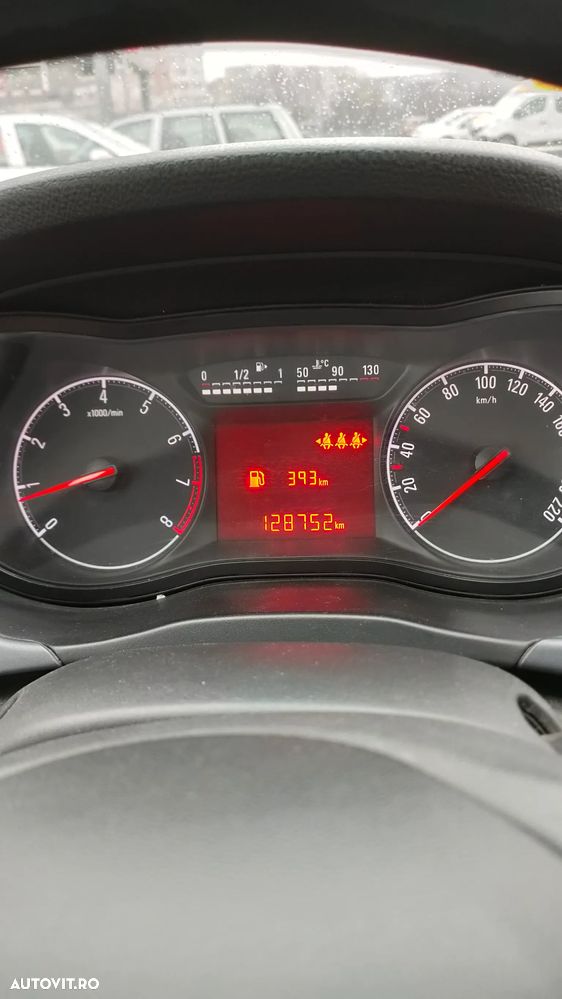 Opel Corsa 1.2 TWINPORT ECOTEC Enjoy - 8