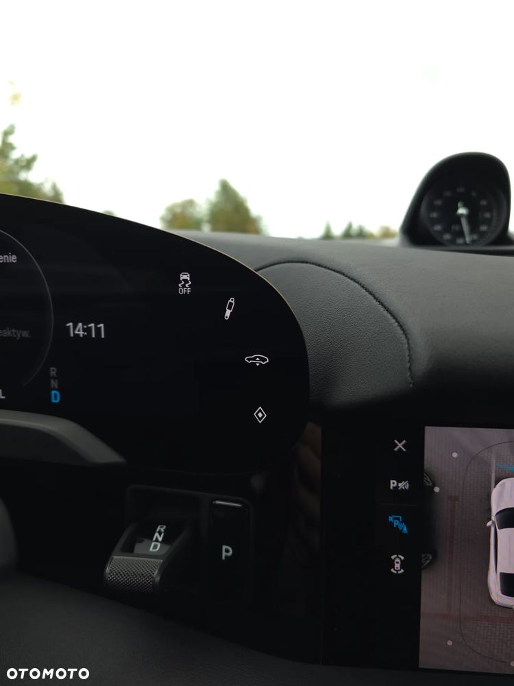 Porsche Taycan Turbo - 24