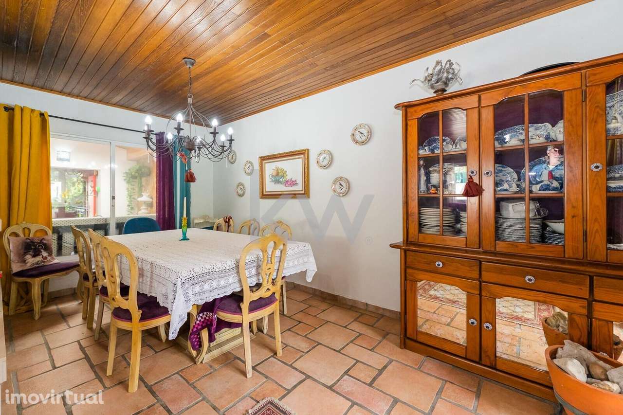 Moradia T4, na Urbanização no Vale da Rosa com  terreno de 726 m2 - Grande imagem: 2/48