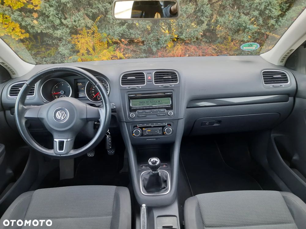 Volkswagen Golf ver-1-6-tdi-bluemotion-technology-comfortline - 12