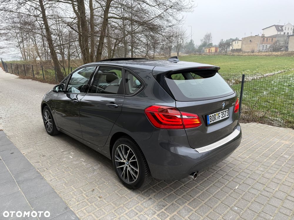 BMW Seria 2 218d - 7