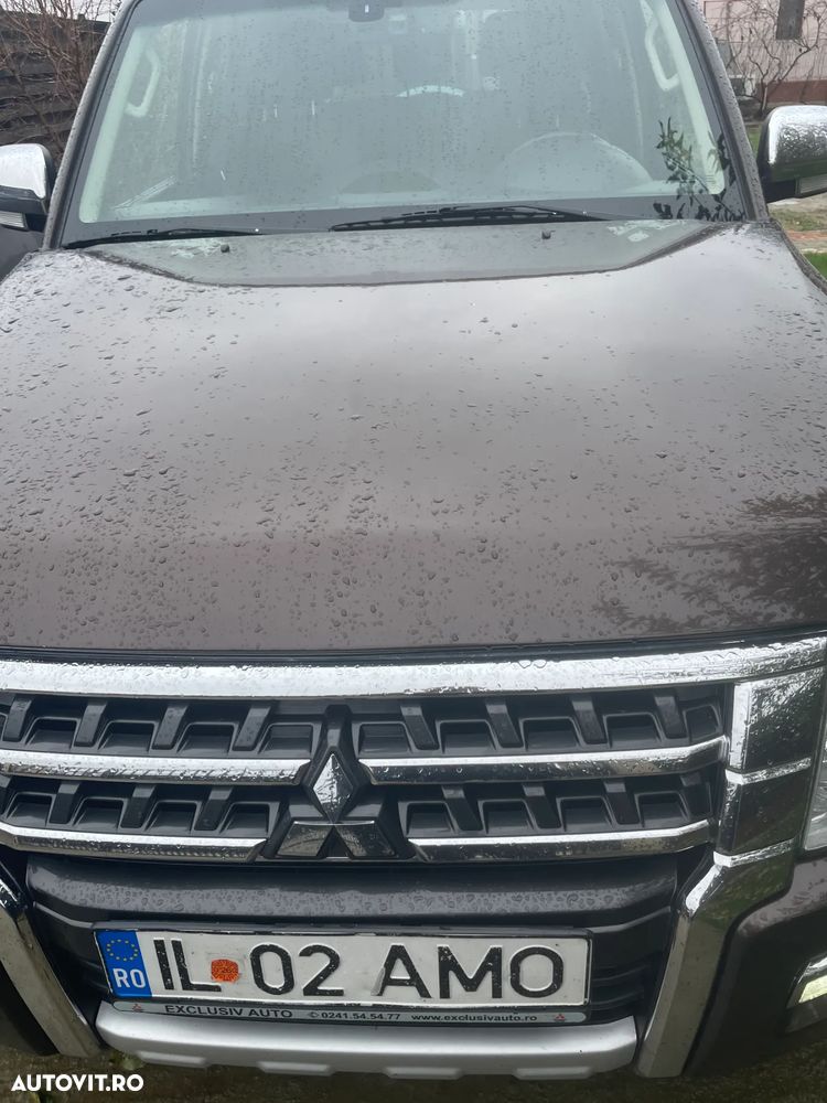 Mitsubishi Pajero - 5