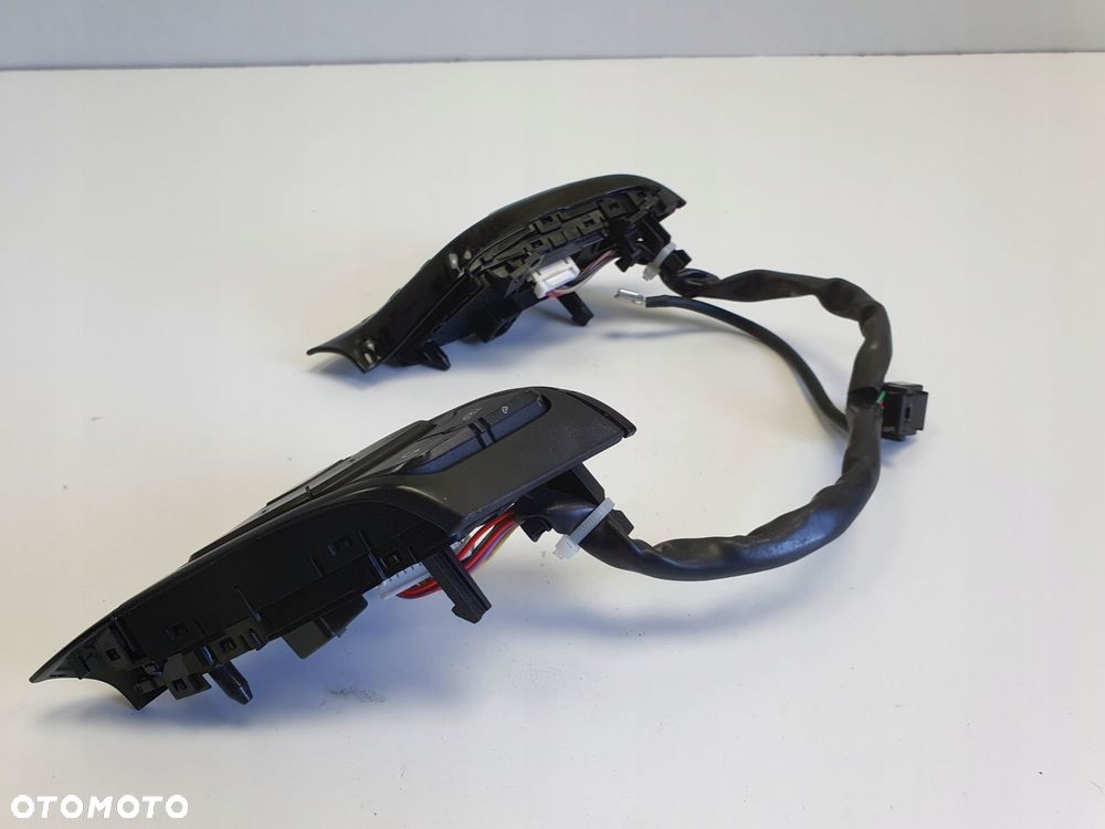 Toyota C-HR CHR PRZEŁĄCZNIK KIEROWNICY Panel multifunkcja 75J388 - 2