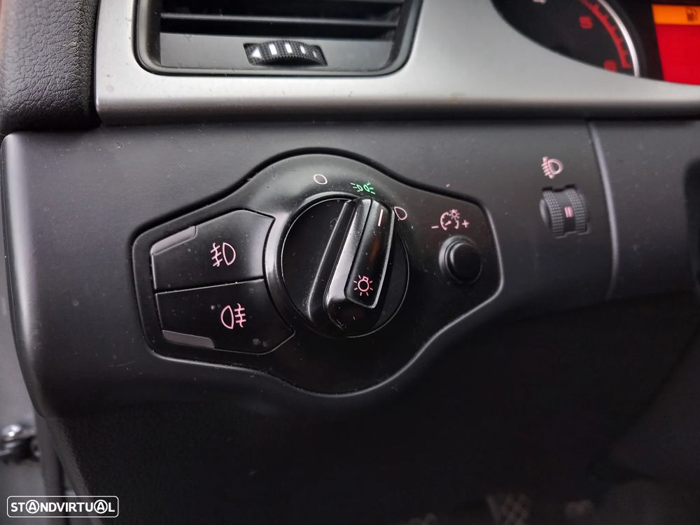 Audi A4 Avant 2.0 TDI Sport - 15