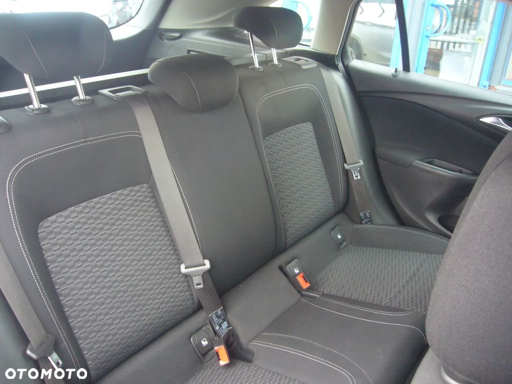 Opel Astra V 1.4 T Dynamic - 17