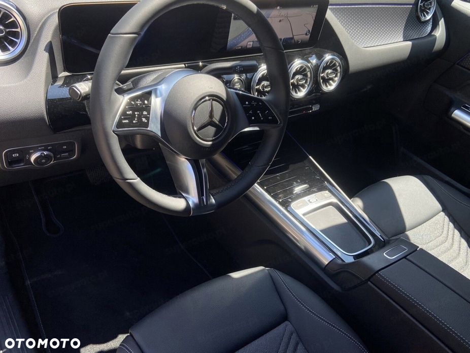 Mercedes-Benz GLA 200 Progressive - 8