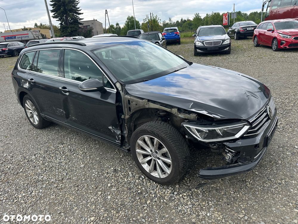 Volkswagen Passat - 2