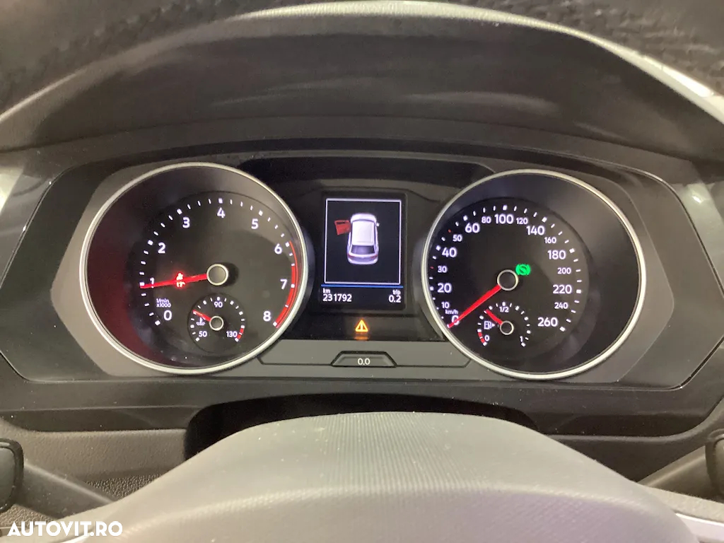 Volkswagen Tiguan - 9