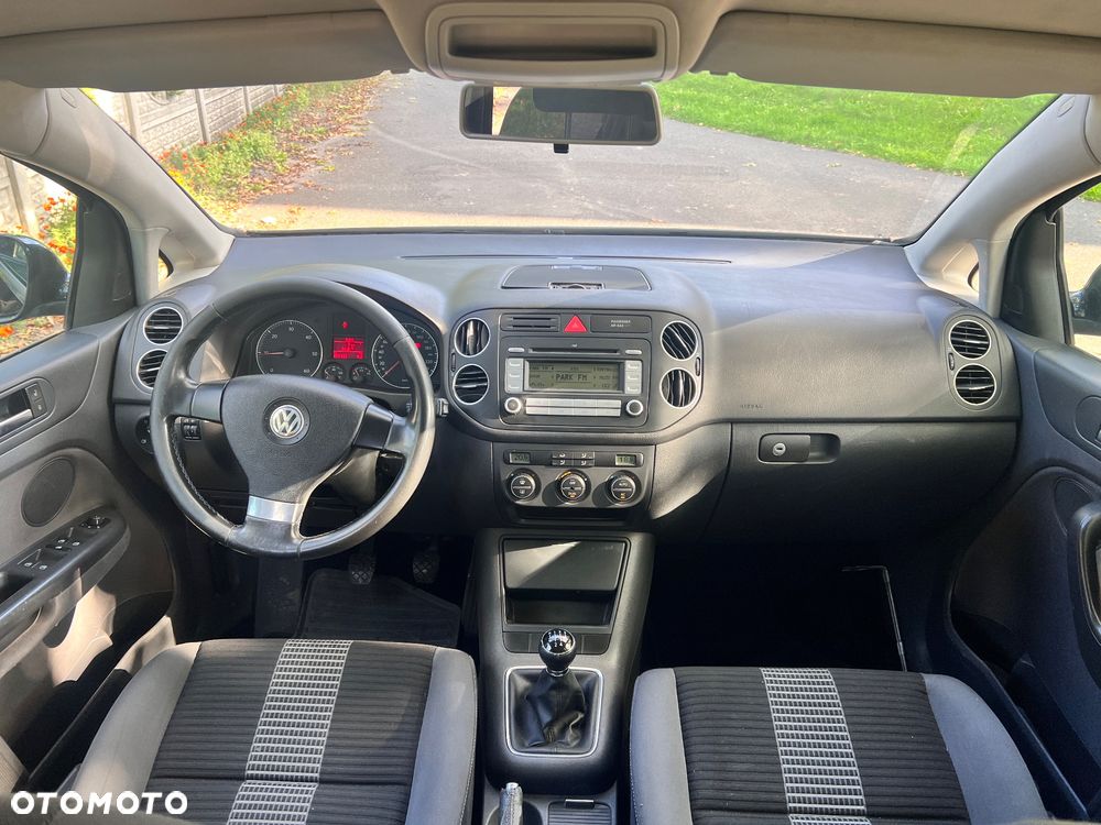 Volkswagen Golf Plus 1.9 TDI Comfortline - 6