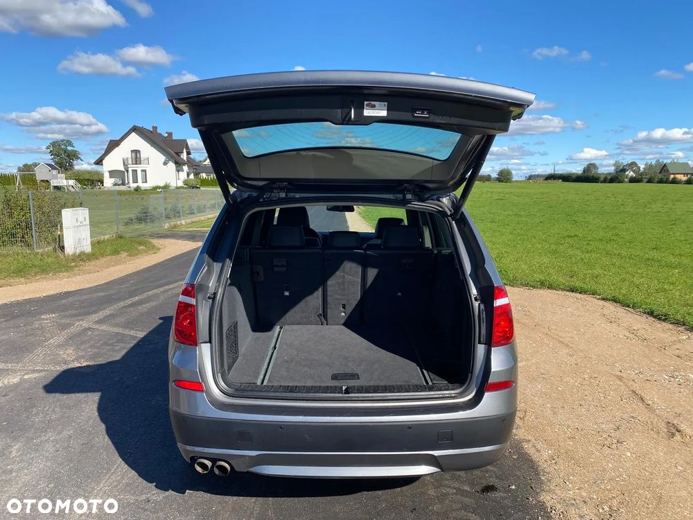 BMW X3 xDrive28i - 16