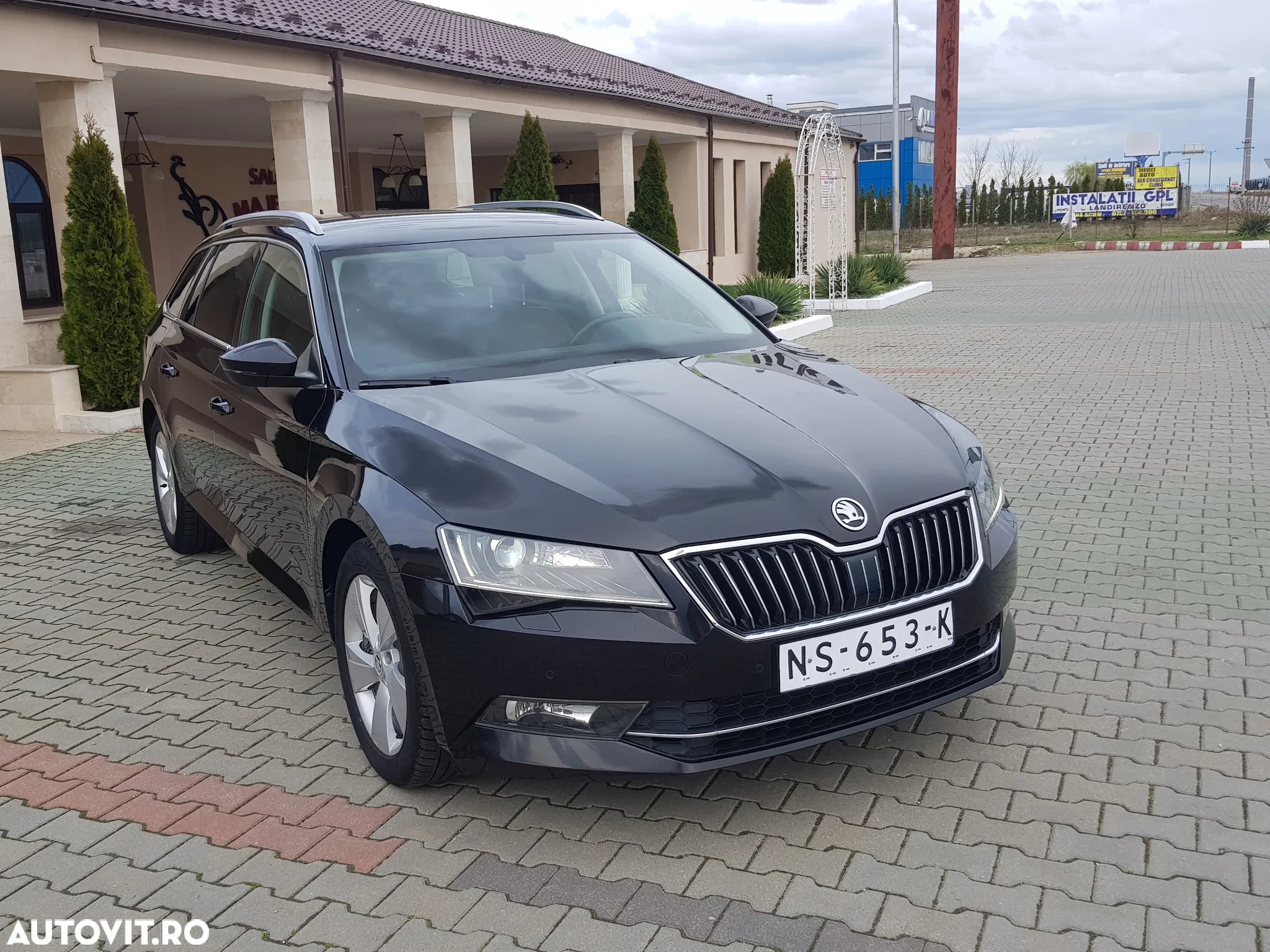 Skoda Superb 2.0 TDI Style - 4