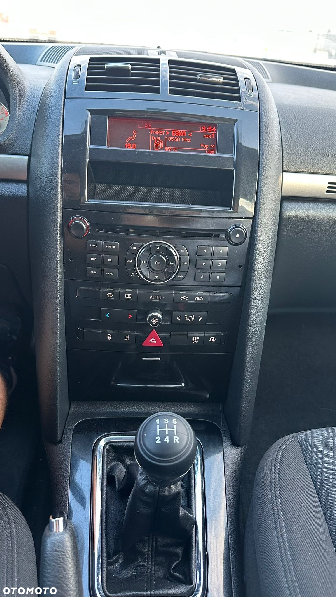 Peugeot 407 - 28