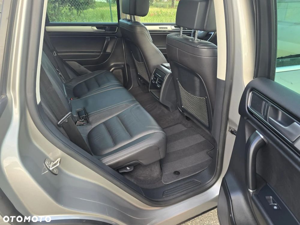 Volkswagen Touareg 3.0 V6 TDI SCR Blue Motion DPF Automatik Executive Edition - 9