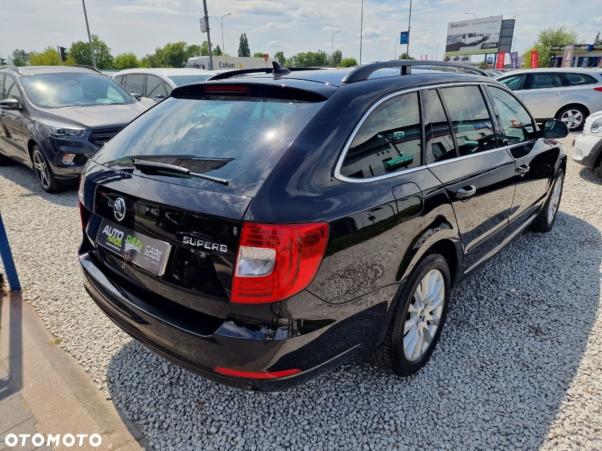 Skoda Superb 2.0 TDI Active DSG - 38