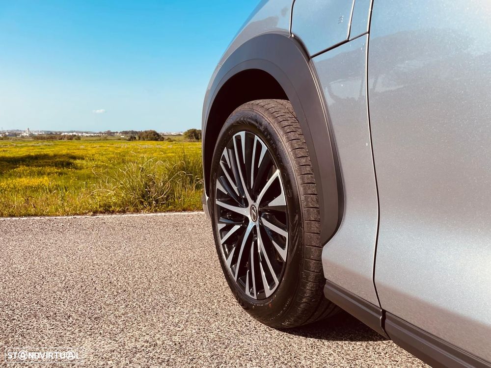 Lexus RZ 300e Premium - 23