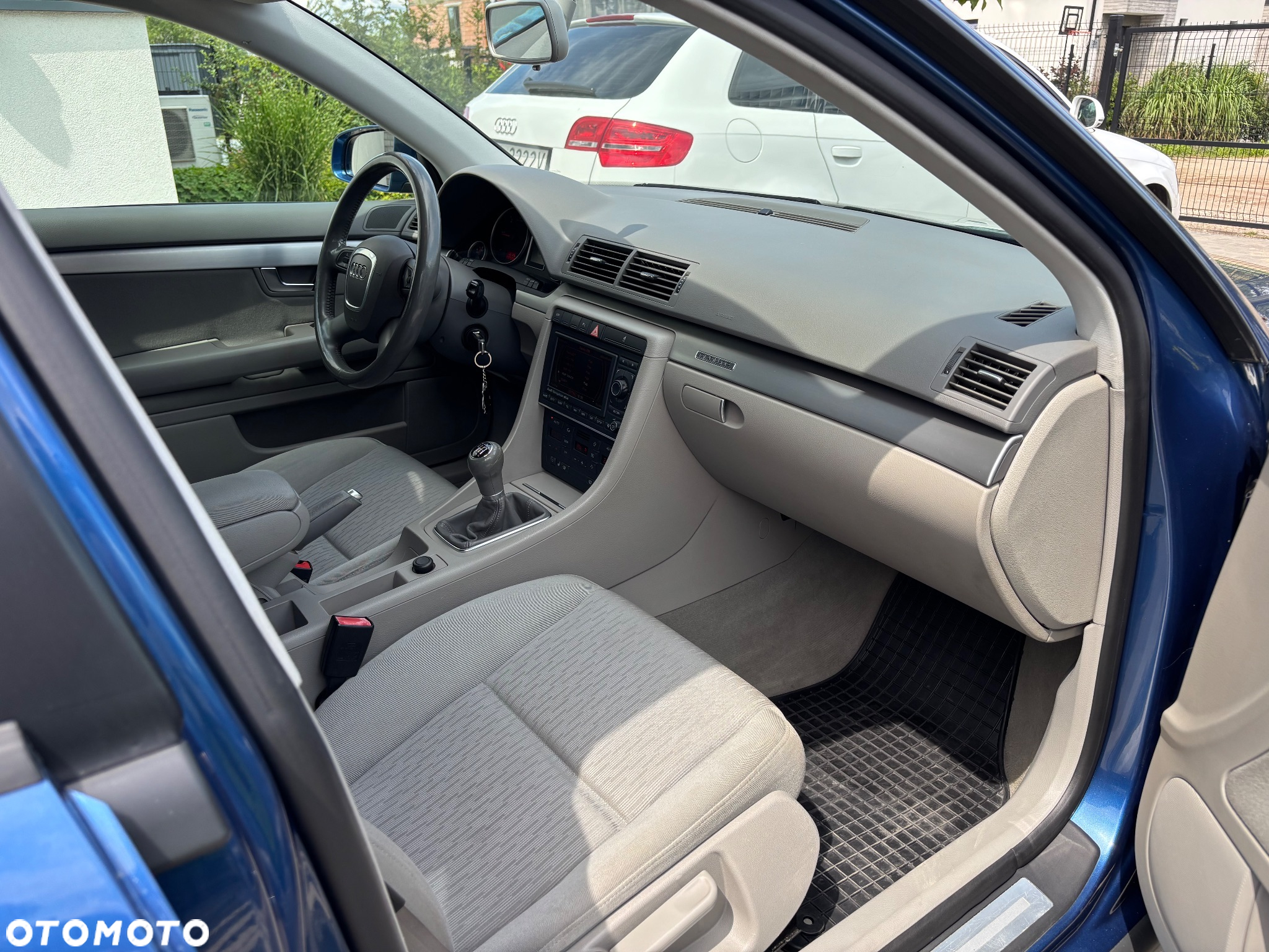 Audi A4 2.0 TDI DPF Quattro - 14