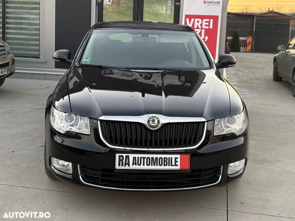 Skoda Superb 2.0 TDI DSG Elegance - 3