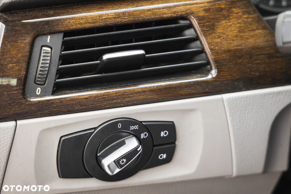 BMW Seria 3 320d - 36