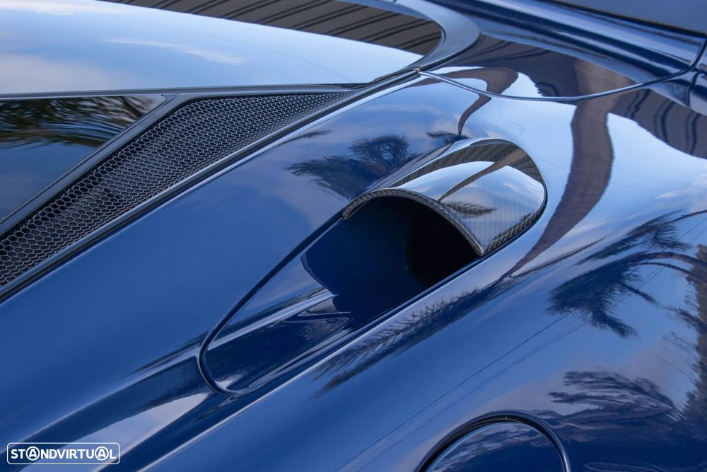 McLaren GT 4.0 Twin-Turbo V8 - 15