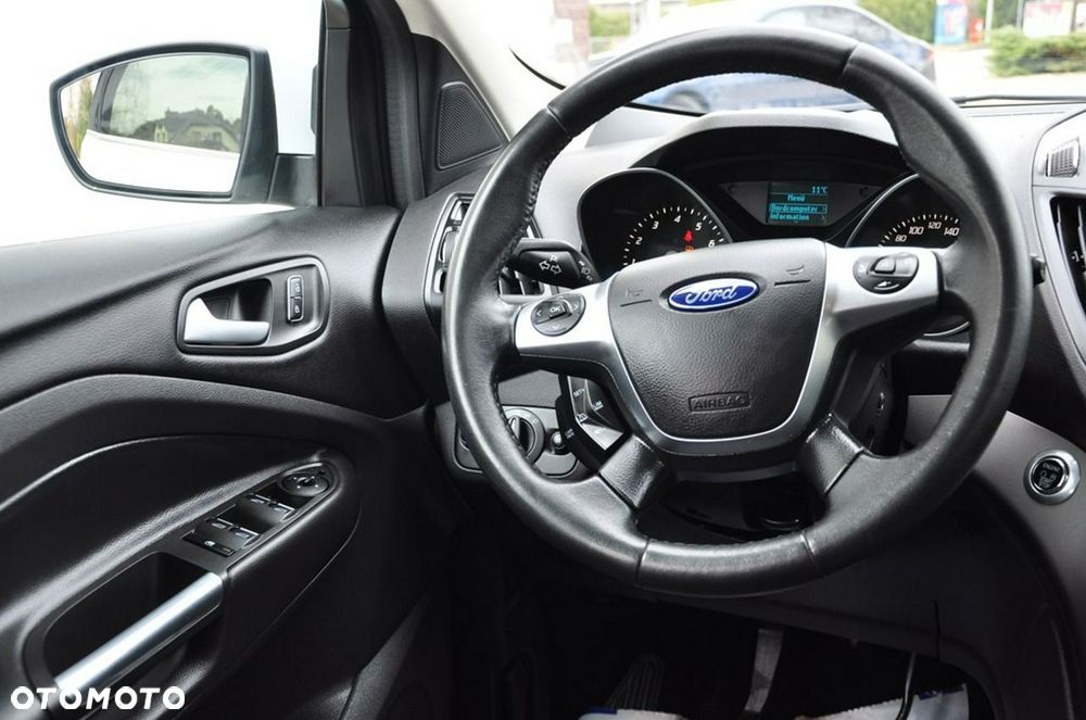 Ford Kuga - 33