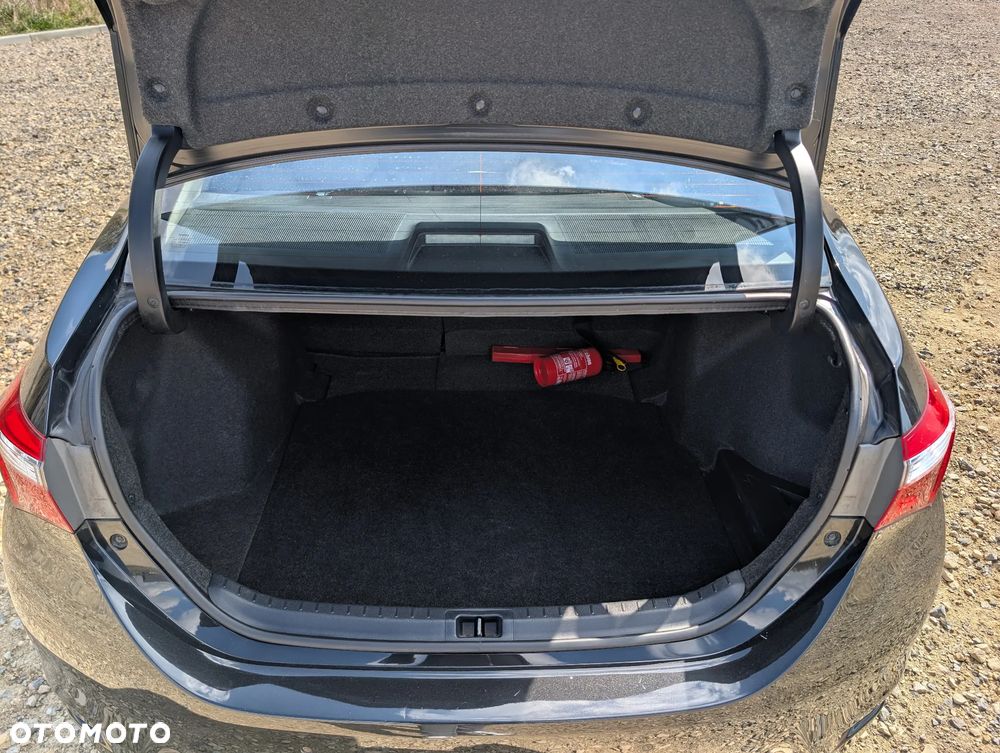 Toyota Corolla 1.6 Premium EU6 - 26