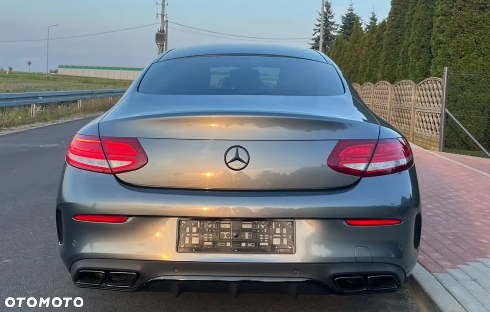 Mercedes-Benz Klasa C 300 9G-TRONIC Night Edition - 8