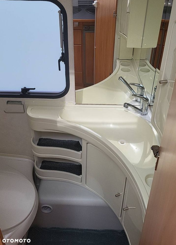 Adria Adora 472 LU - DMC 1300kg - 21