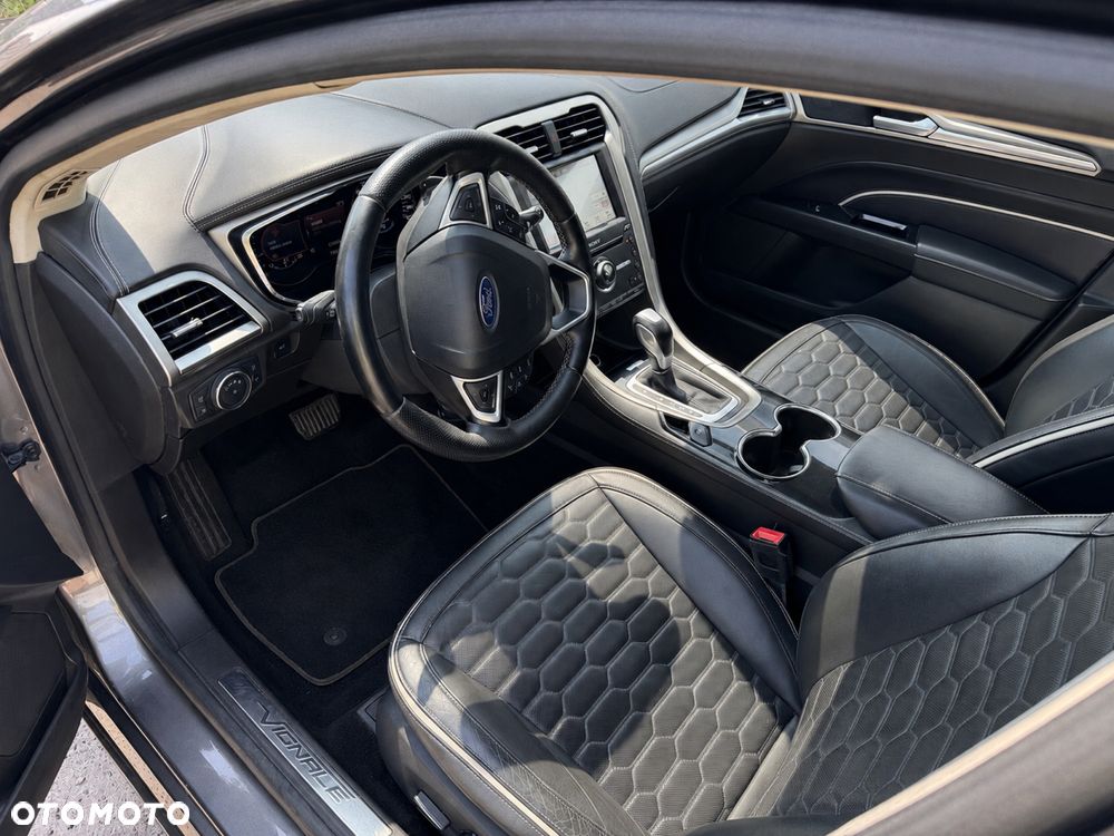 Ford Mondeo - 7