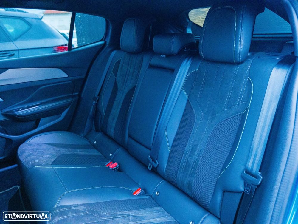 Peugeot 408 1.2 PureTech GT EAT8 - 27