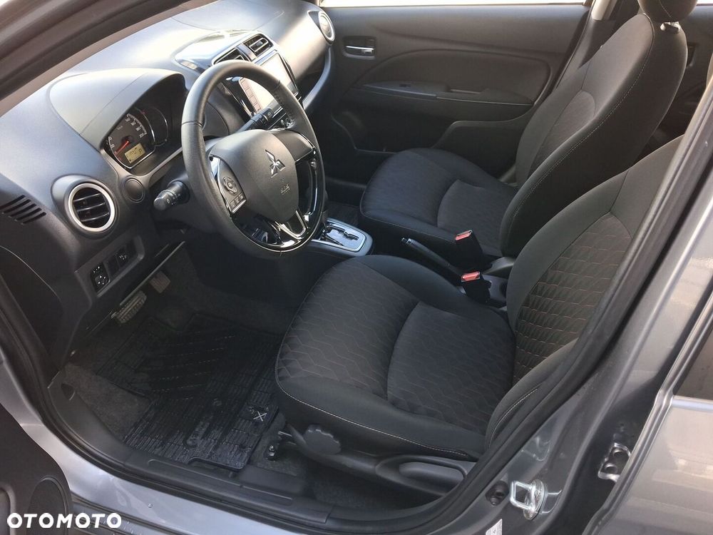 Mitsubishi Space Star - 15