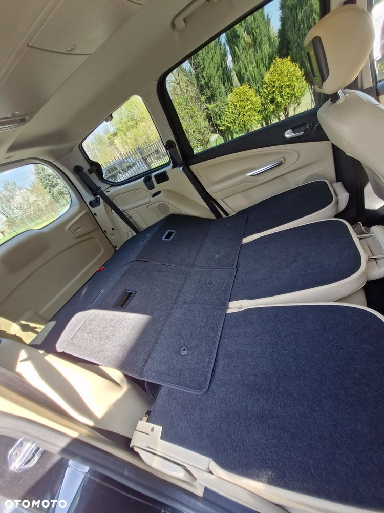 Ford Galaxy 2.0 TDCi Platinium X (Ghia) - 4