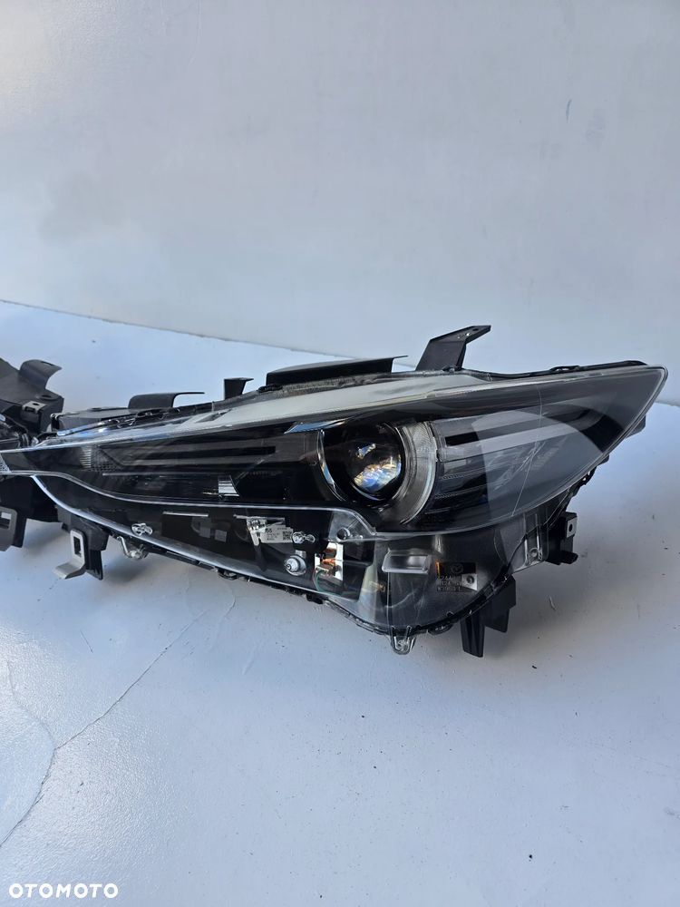 Lampy przód Mazda cx-5 17-21 full led - 2