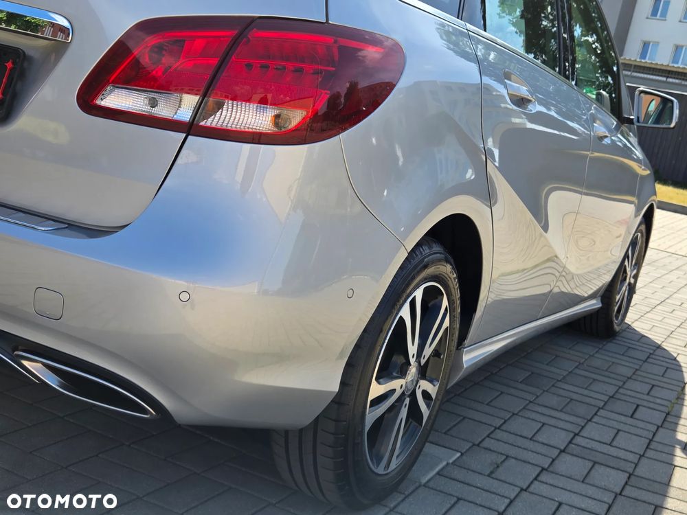 Mercedes-Benz Klasa B 180 7G-DCT Edition - 13