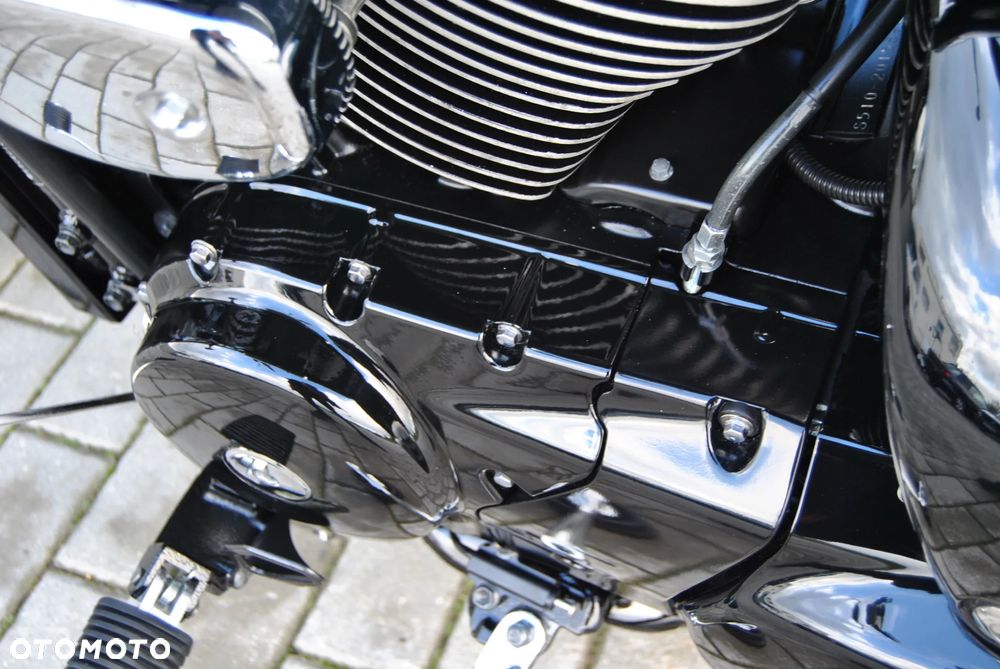 Suzuki Intruder - 31
