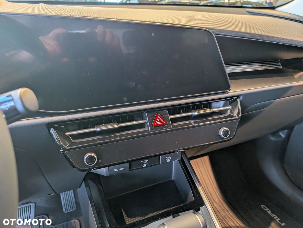 Kia Niro 1.6 GDI Hybrid M - 12