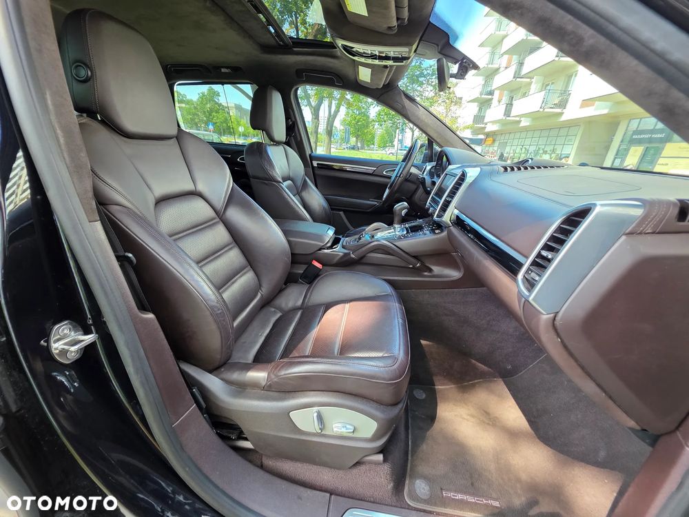 Porsche Cayenne GTS Tiptronic S - 34