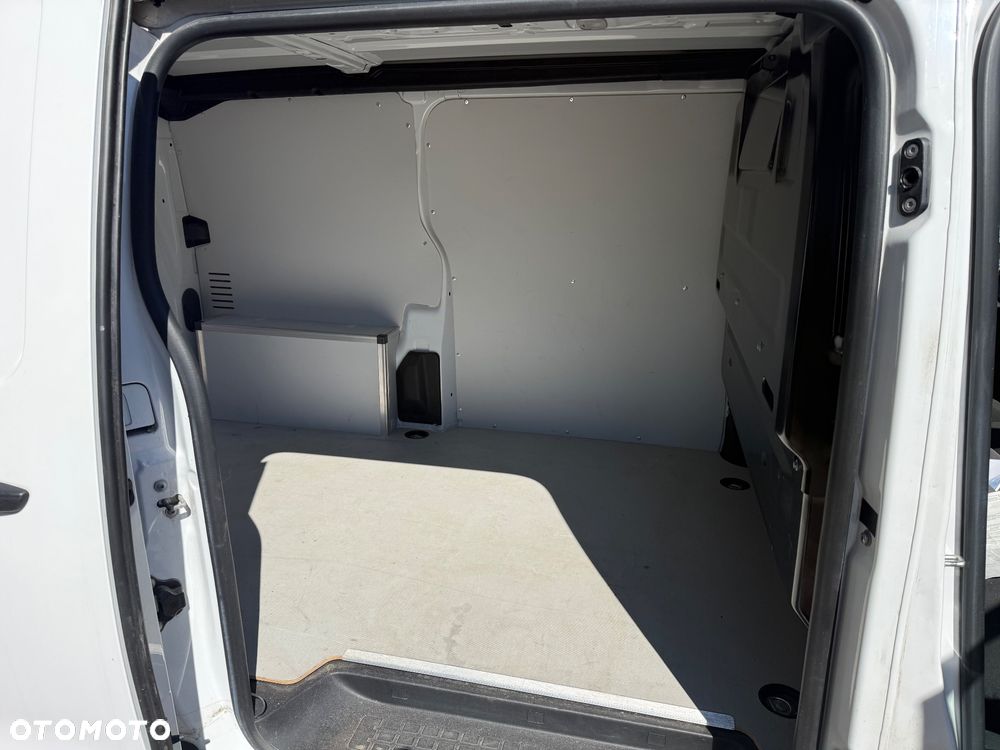 Opel Vivaro - 25