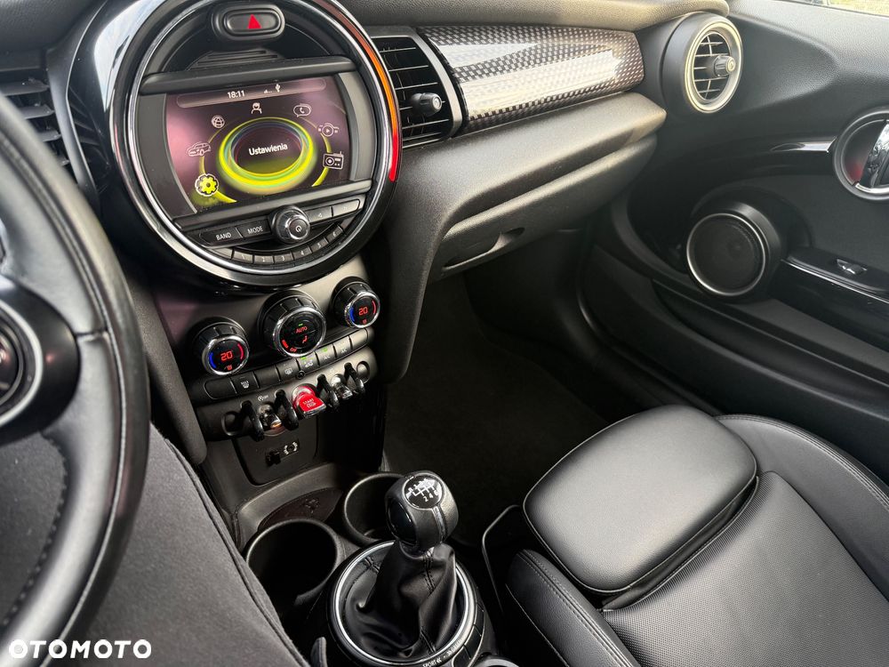 MINI Cooper S Standard - 11