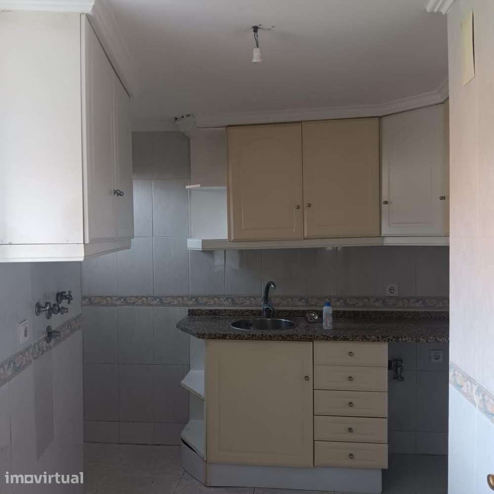 Acolhedor Apartamento no Coração Histórico de Lisboa - Grande imagem: 3/9