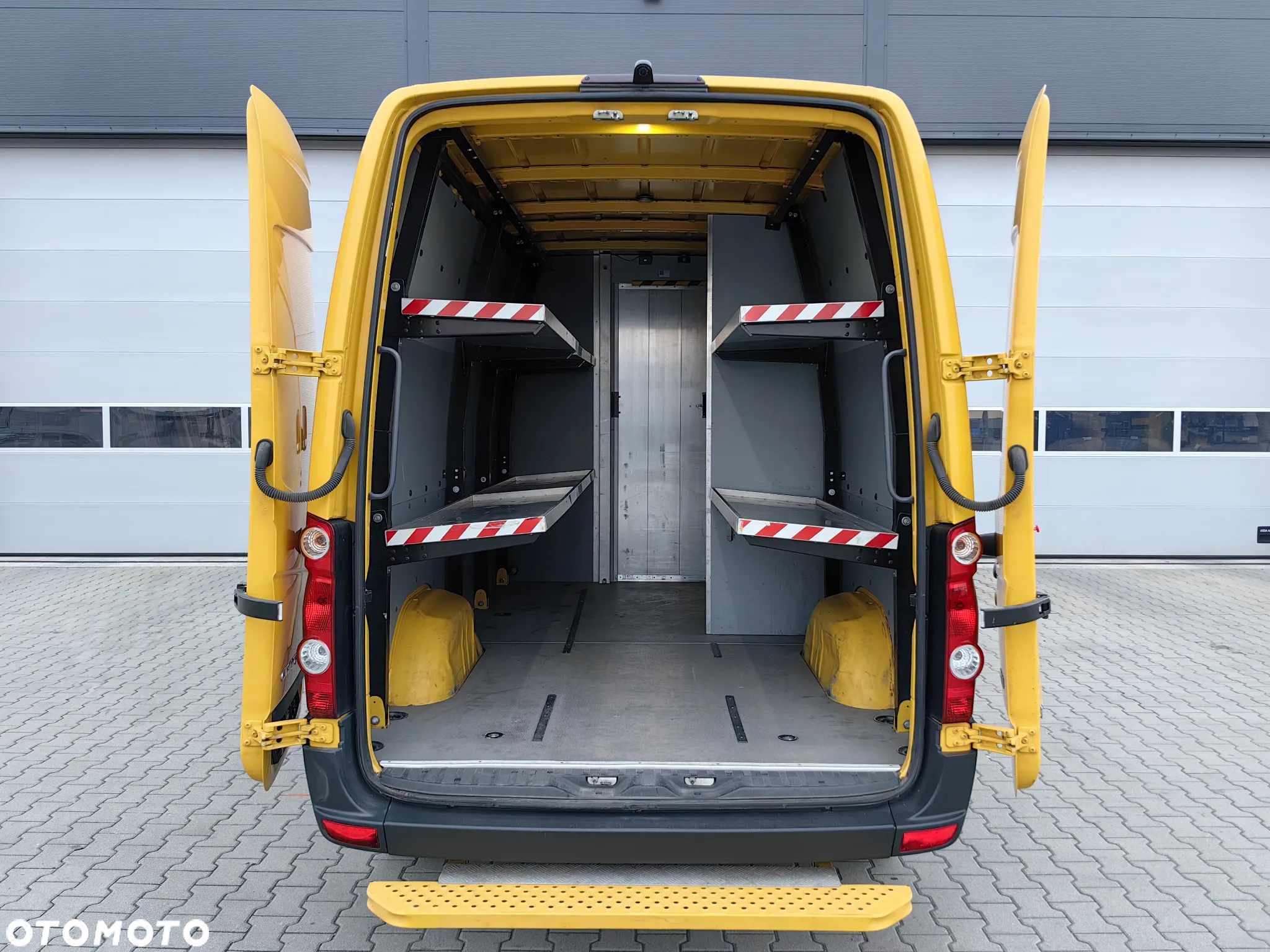 Volkswagen Crafter - 25