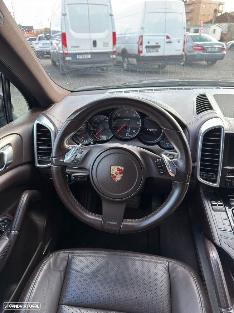 Porsche Cayenne - 28