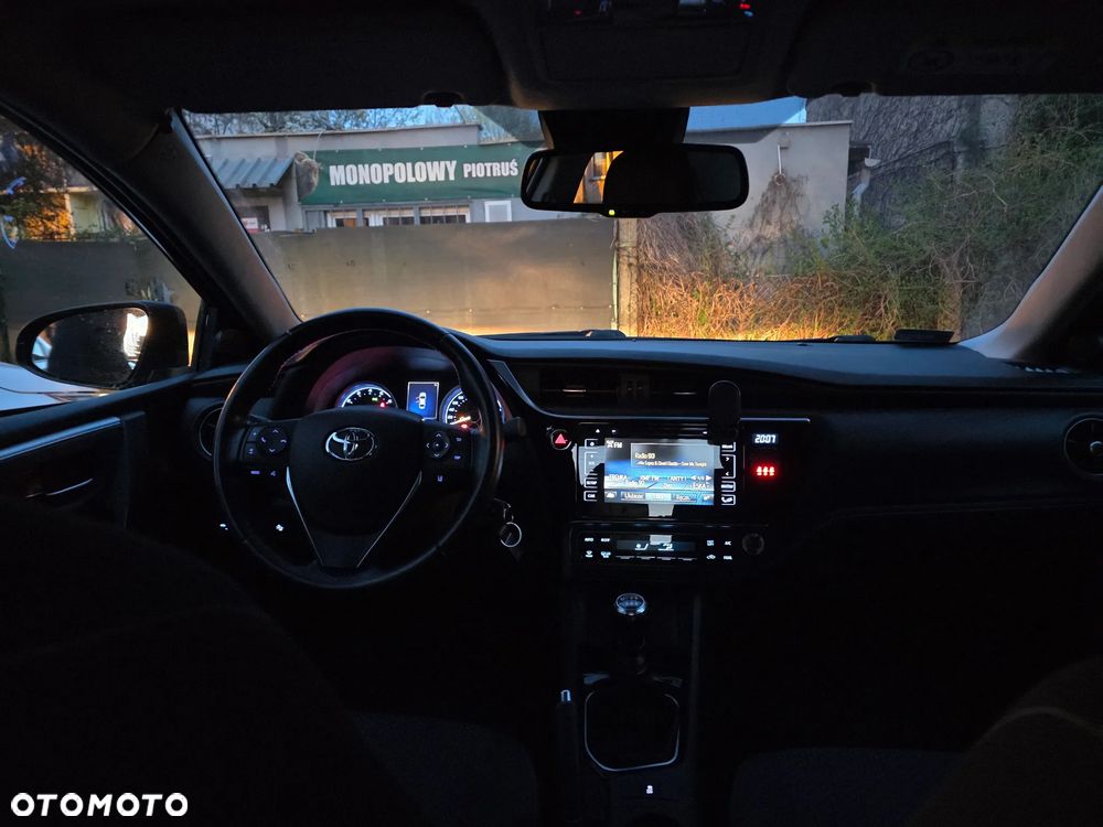 Toyota Corolla 1.6 Comfort - 4