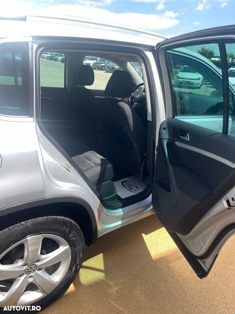 Volkswagen Tiguan 2.0 TDI DPF 4Motion BlueMotion Technology Cup Sport & Style - 24