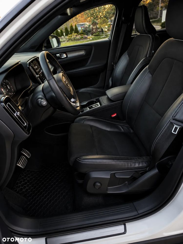 Volvo XC 40 T3 R-Design - 6