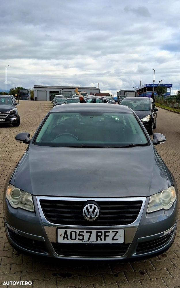 Volkswagen Passat 2.0 Blue TDI SCR Trendline - 2