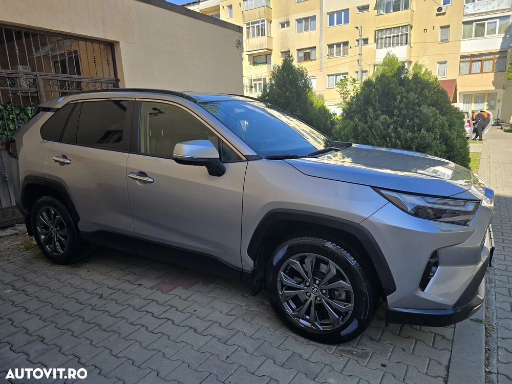 Toyota RAV4 - 3
