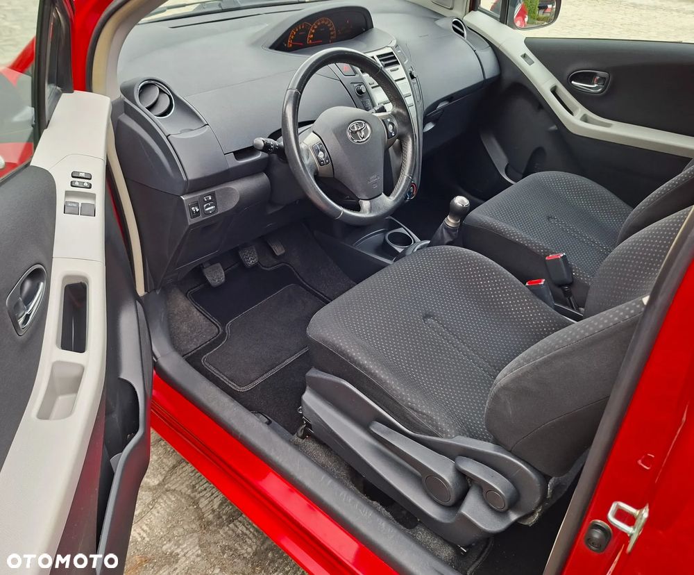 Toyota Yaris 1.0 VVT-i Sol - 5