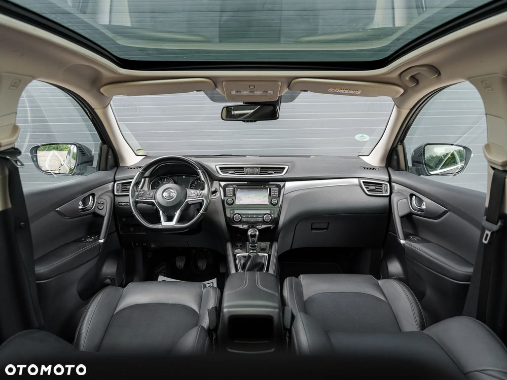 Nissan Qashqai 1.6 DCi Tekna+ - 17