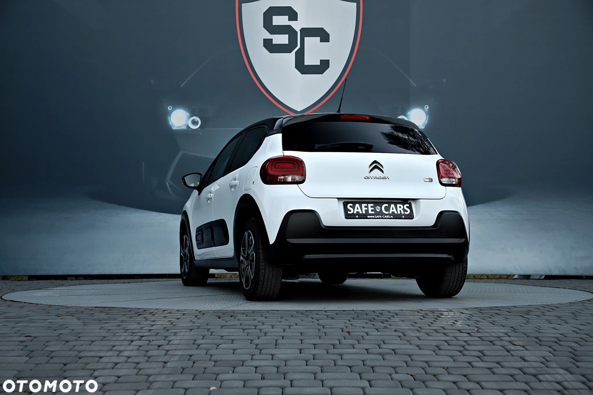 Citroën C3 1.2 PureTech Shine - 10